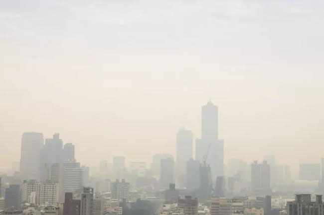 秋高氣燥，警惕“三手煙”！空氣凈化除濕機